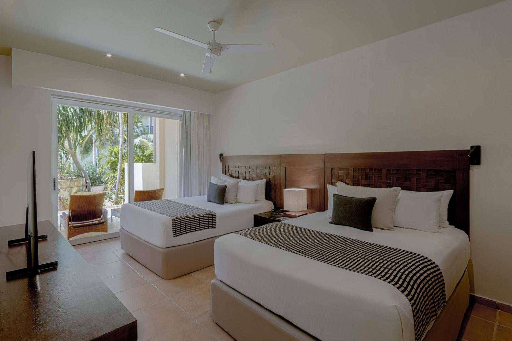 Privileged Family Suite (2 Adults + 4 children)